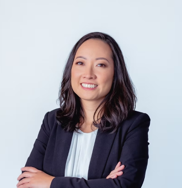 美國紐約持牌移民律師 Susan Akina｜胡康邦移民顧問